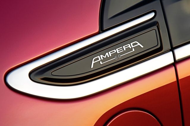 Opel Ampera Schriftzug