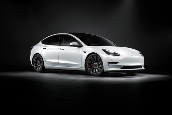 Tesla 3 weiß