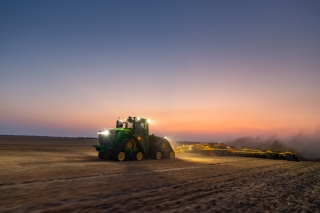 John Deere Traktor Nachteinsatz